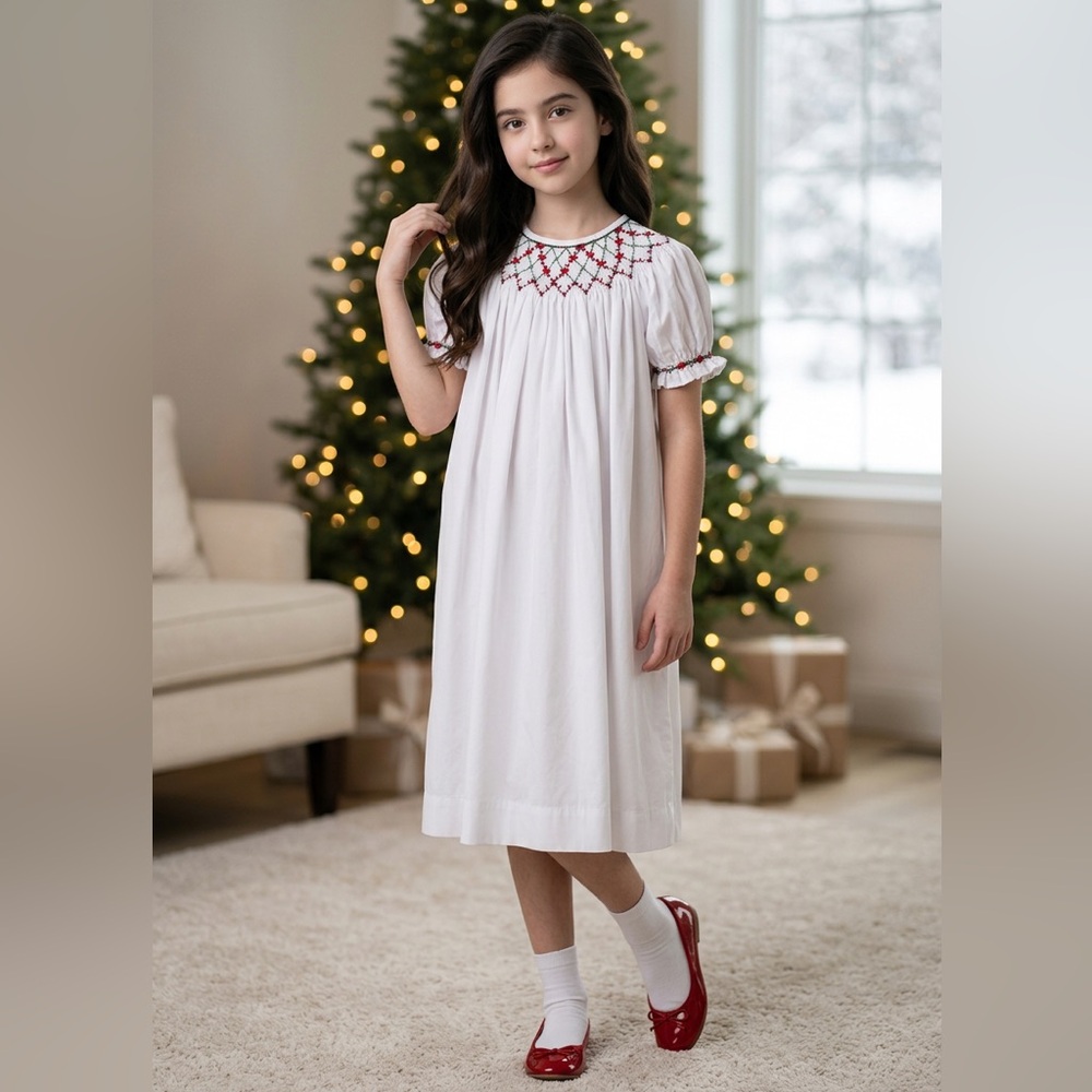 Royal Child Girl’s 6 White Smocked Bishop Dress Christmas Holiday Holly XS S